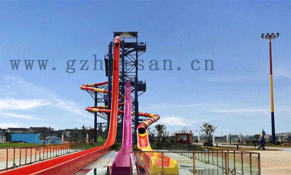 水上乐园设备大揭秘：畅享水上游乐的必备神器