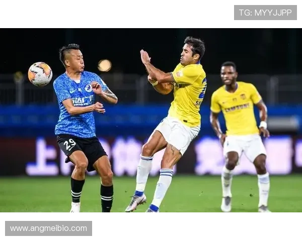 皮克状态回暖，防守端表现出色助力球队稳固后防线