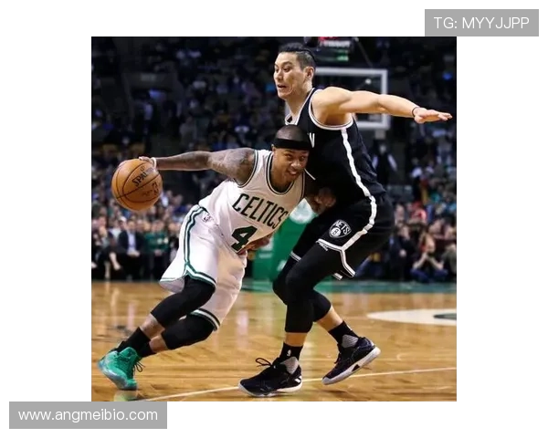 林书豪竟然把车换成了超级跑车，街坊都看呆了！